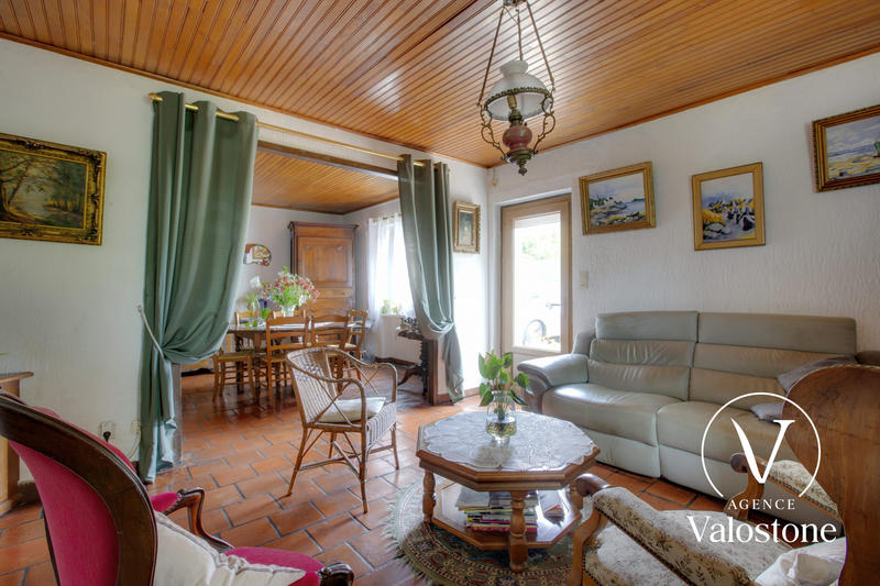 Maison traditionnelle - 188 m² - 7 pièces