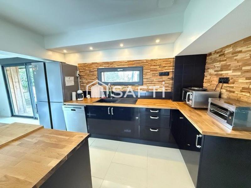 Maison - 128 m² - 5 pièces