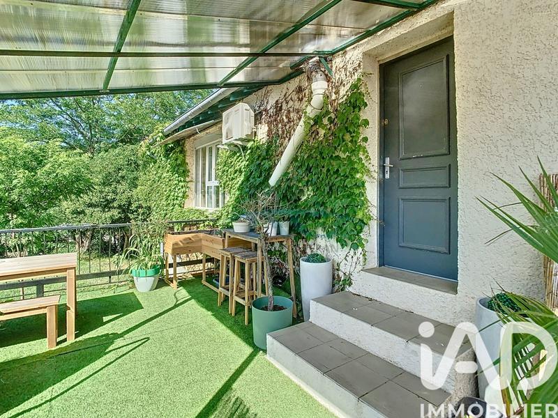 Appartement - 82 m² - 3 pièces