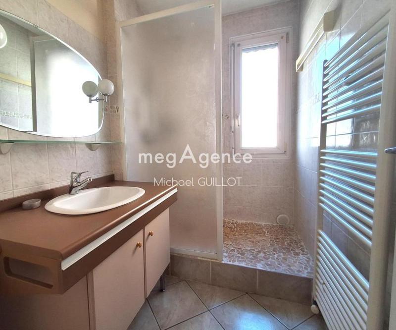 Appartement - 75 m² - 4 pièces