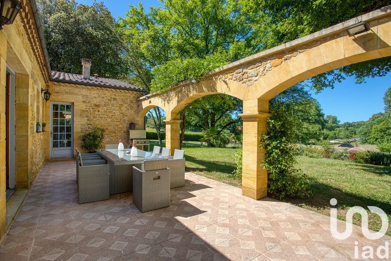 Maison - 158 m² - 4 pièces