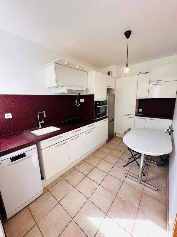 Appartement - 82 m² - 4 pièces