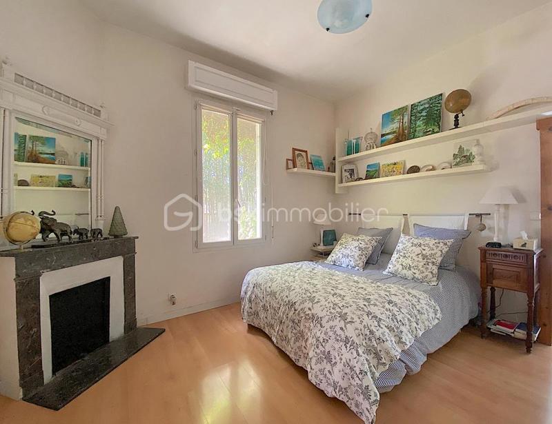 Maison - 215 m² - 8 pièces