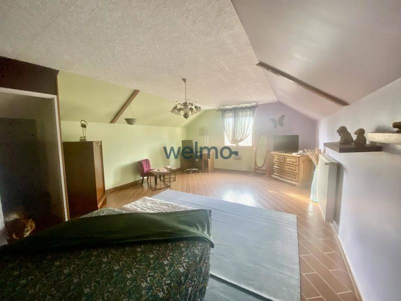 Maison - 230 m² - 9 pièces