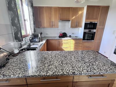 Maison traditionnelle - 143 m² - 8 pièces