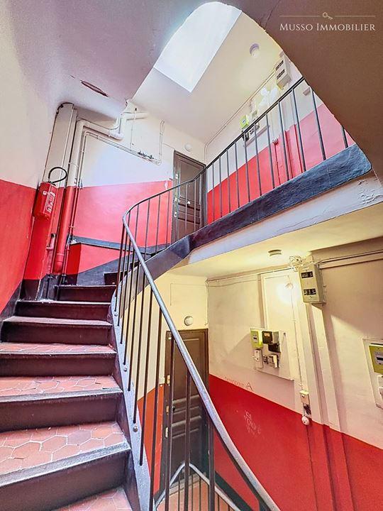 Immeuble - 230 m² - 7 pièces