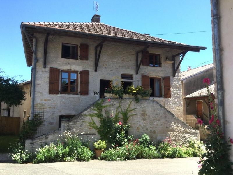 Maison de village - 185 m² - 7 pièces