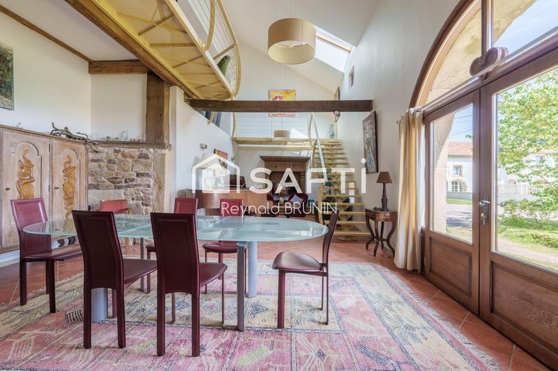 Maison - 309 m² - 7 pièces