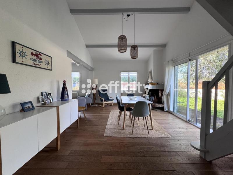 Villa - 143 m² - 7 pièces