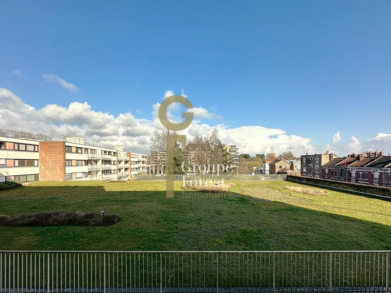 Appartement - 90 m² - 4 pièces