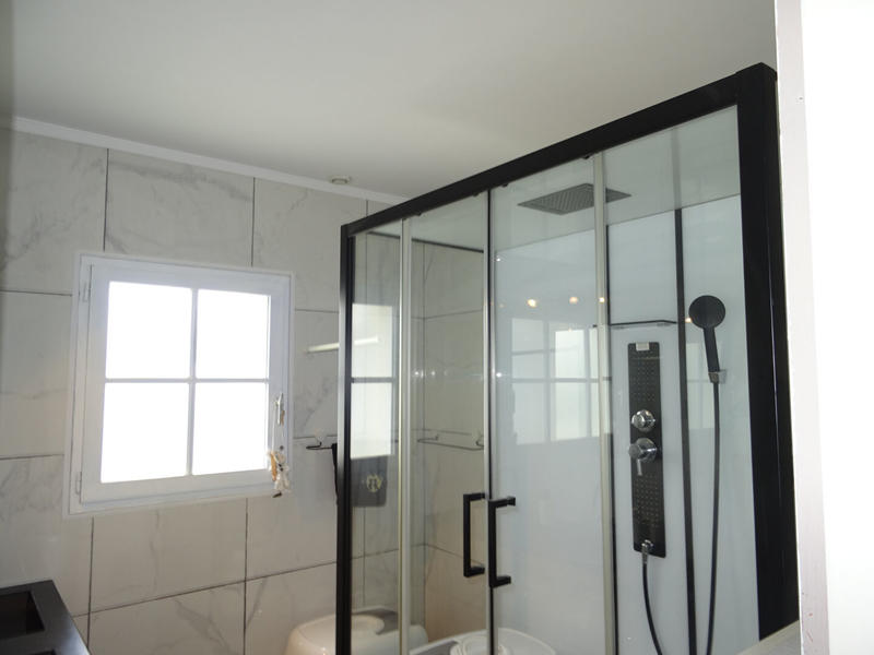 Maison - 167 m² - 8 pièces