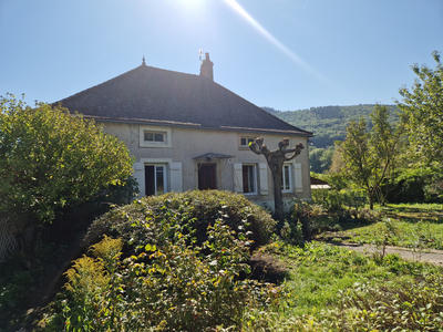 Maison - 186 m² - 8 pièces