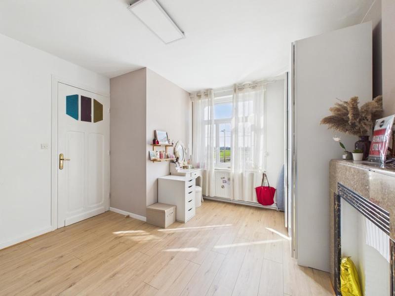 Demeure - 160 m² - 6 pièces