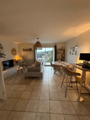 Appartement - 89 m² - 4 pièces