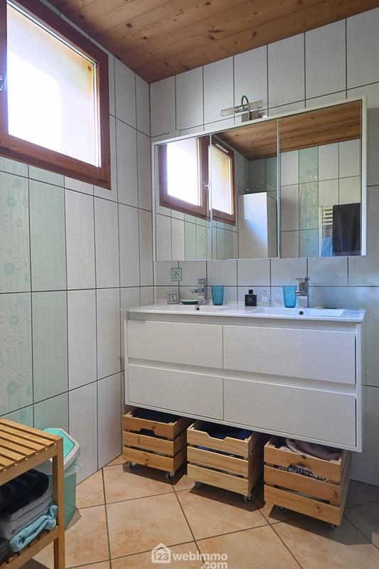 Appartement - 92 m² - 4 pièces