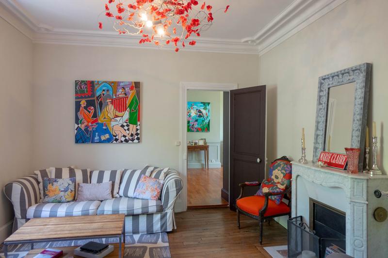 Maison - 285 m² - 8 pièces