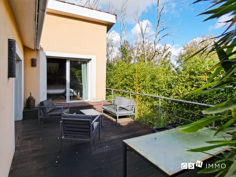 Villa - 140 m² - 6 pièces