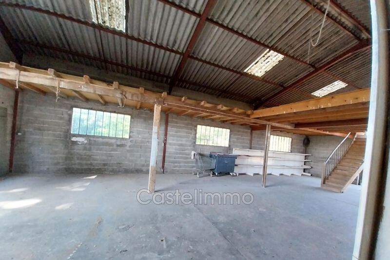 Local commercial - 143 m²