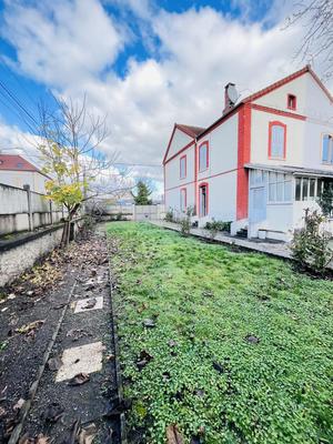 Maison - 105 m² - 4 pièces