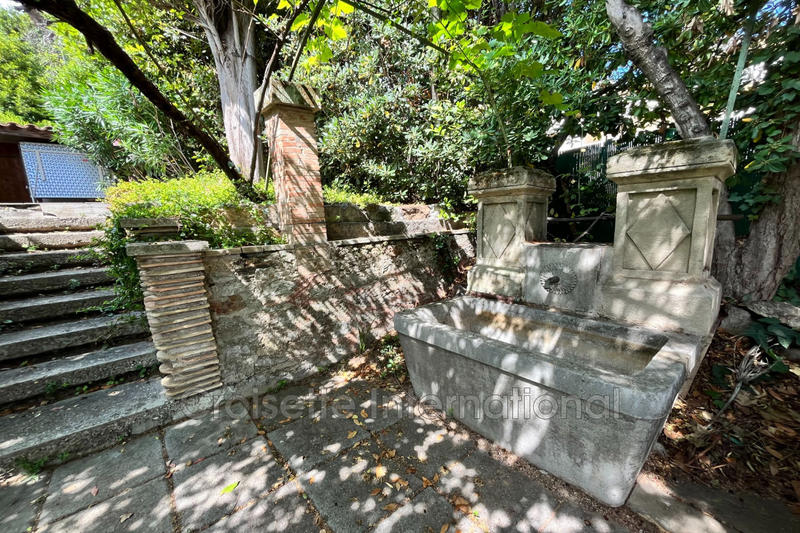 Villa - 217 m² - 7 pièces