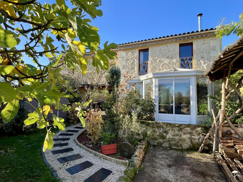 Maison ancienne - 116 m² - 6 pièces