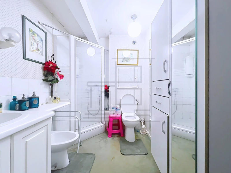 Appartement - 103 m² - 6 pièces