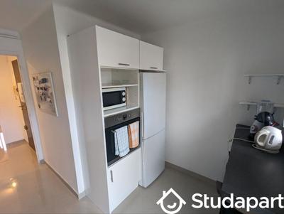 Chambre - 9 m² - 1 pièce