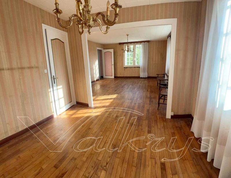 Maison - 105 m² - 7 pièces