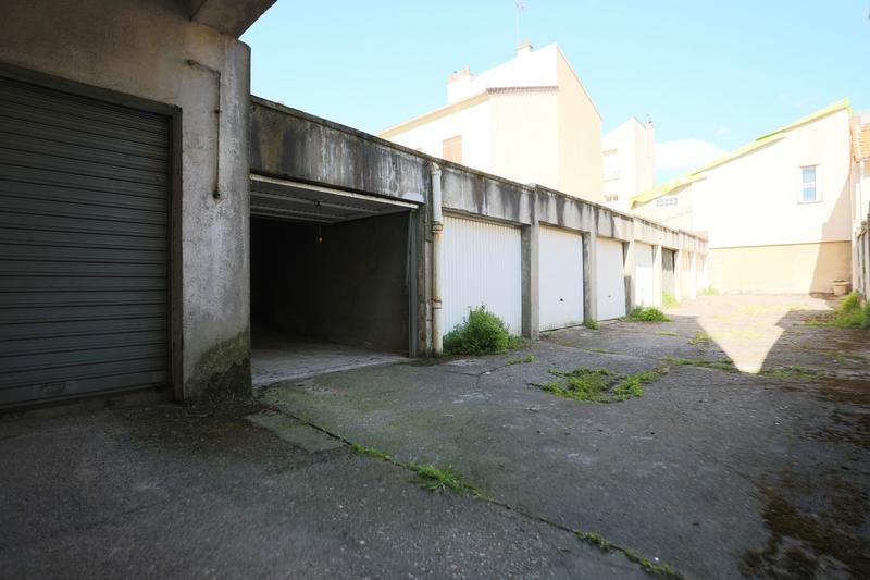 Parking / Garage - 13 m²