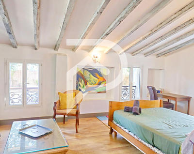 Villa - 183 m² - 12 pièces