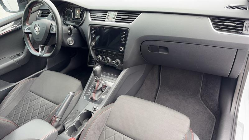 Skoda Octavia 2.0 Tdi 184 Dsg6 Rs - Automatique Toit ouvrant