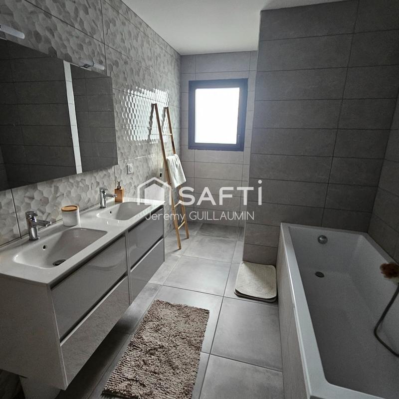 Maison - 156 m² - 6 pièces