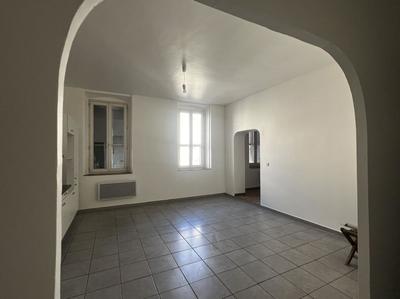 Appartement - 98 m² - 3 pièces