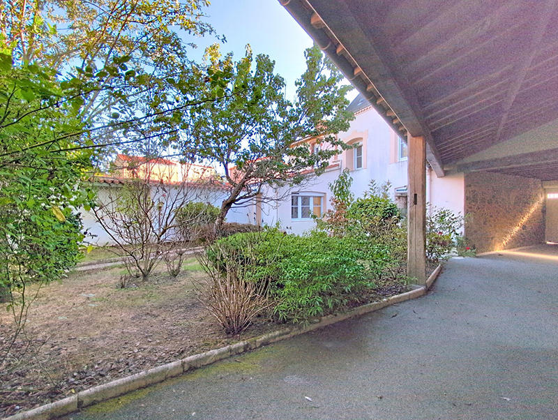 Maison - 173 m² - 8 pièces