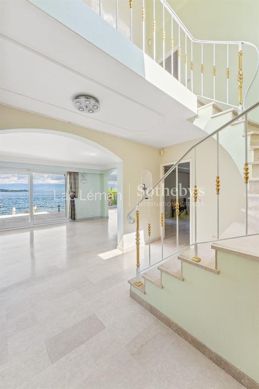 Villa - 522 m² - 10 pièces