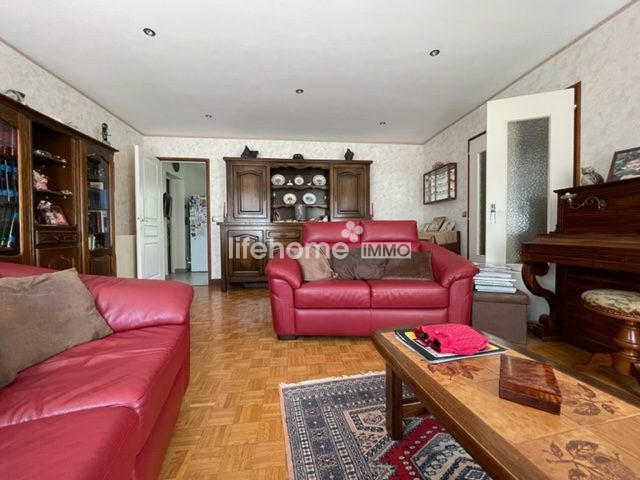 Maison - 180 m² - 8 pièces