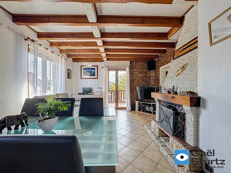 Maison - 182 m² - 8 pièces