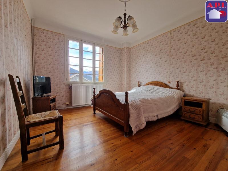 Maison - 191 m² - 7 pièces