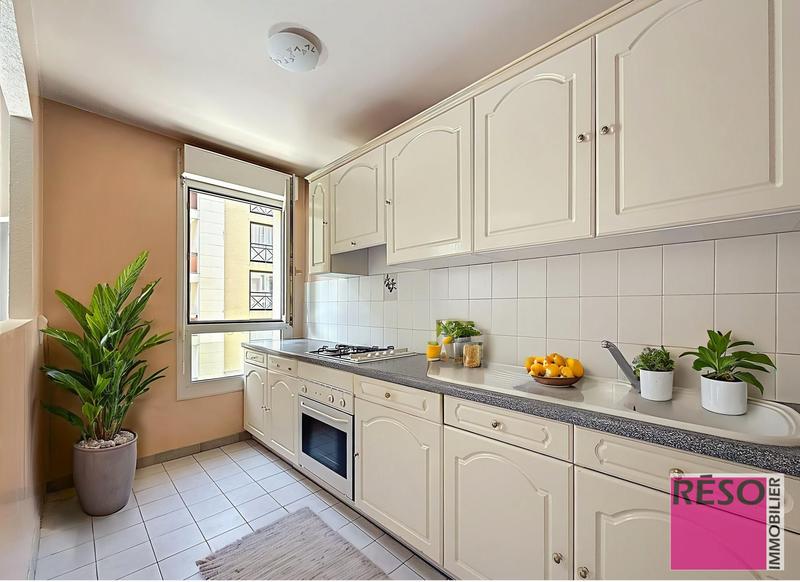 Appartement - 65 m² - 3 pièces