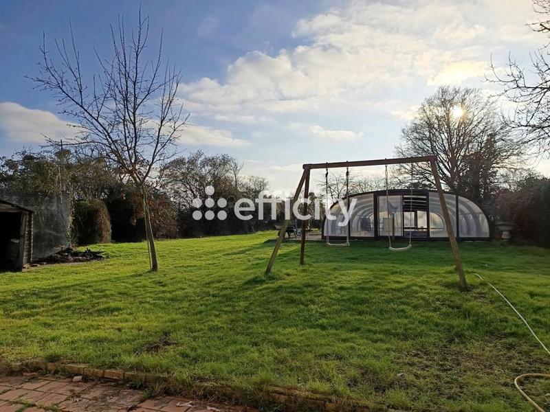 Maison - 518 m² - 12 pièces