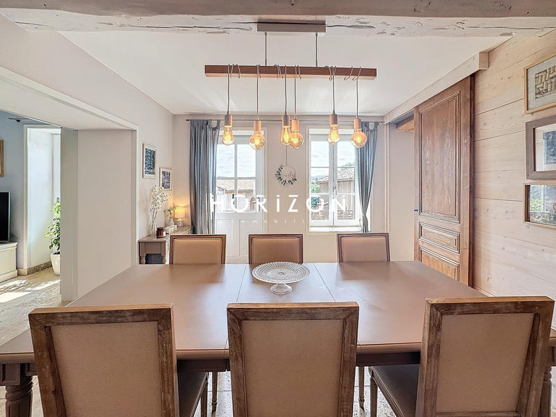 Maison ancienne - 157 m² - 7 pièces