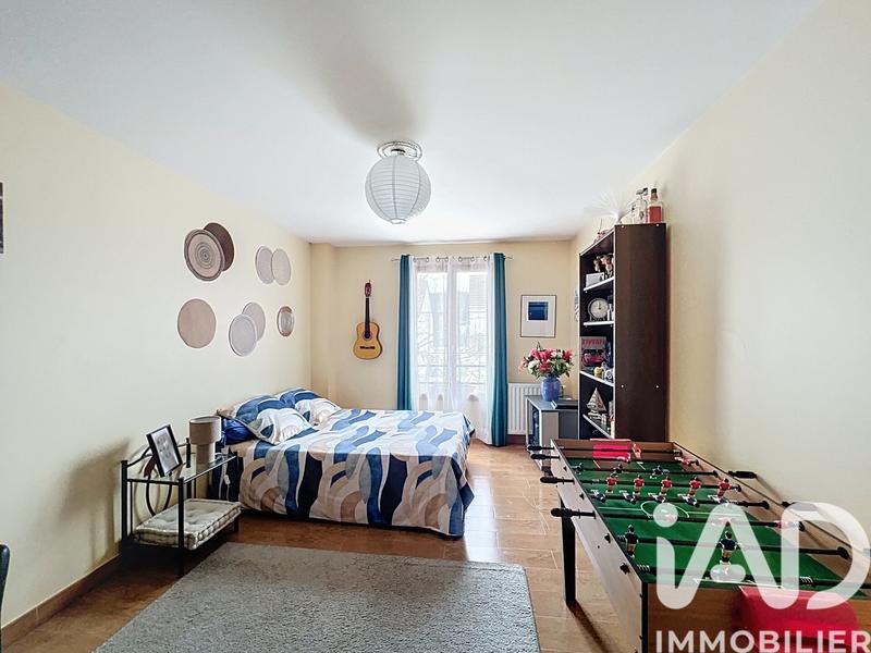 Maison - 175 m² - 10 pièces