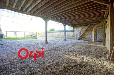 Maison - 100 m² - 1 pièce