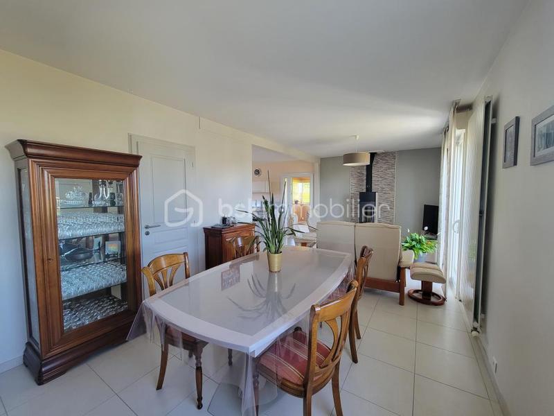 Maison traditionnelle - 120 m² - 7 pièces