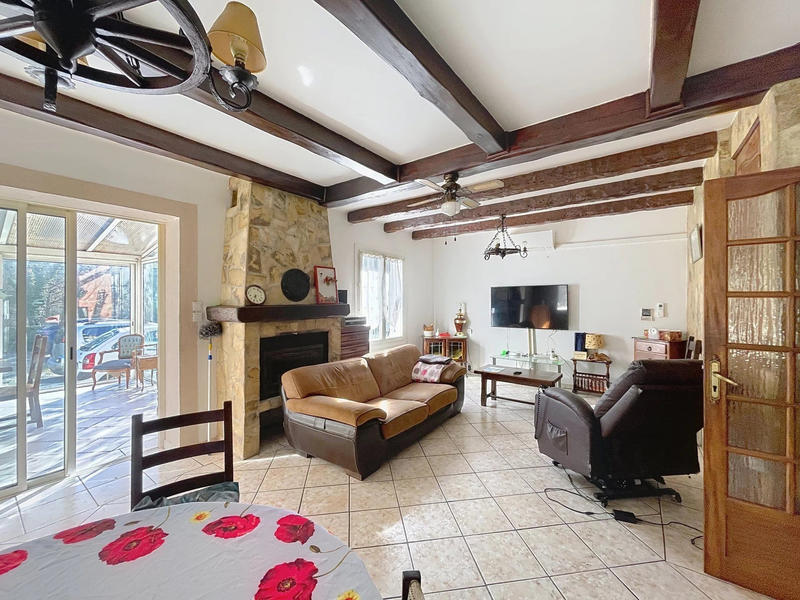 Maison - 200 m² - 7 pièces