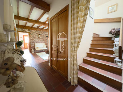 Maison - 241 m² - 7 pièces