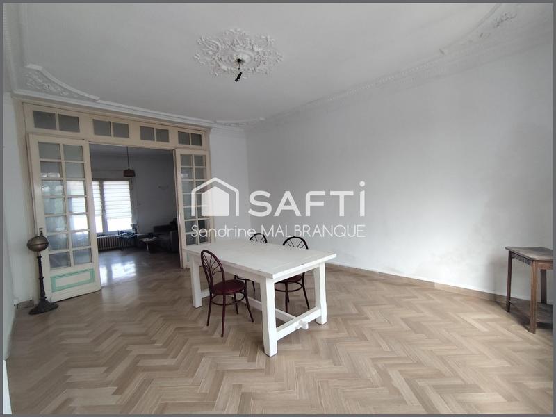 Maison - 247 m² - 6 pièces