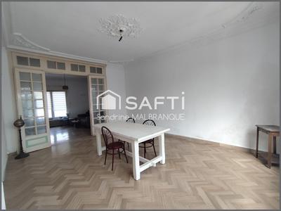 Maison - 247 m² - 6 pièces