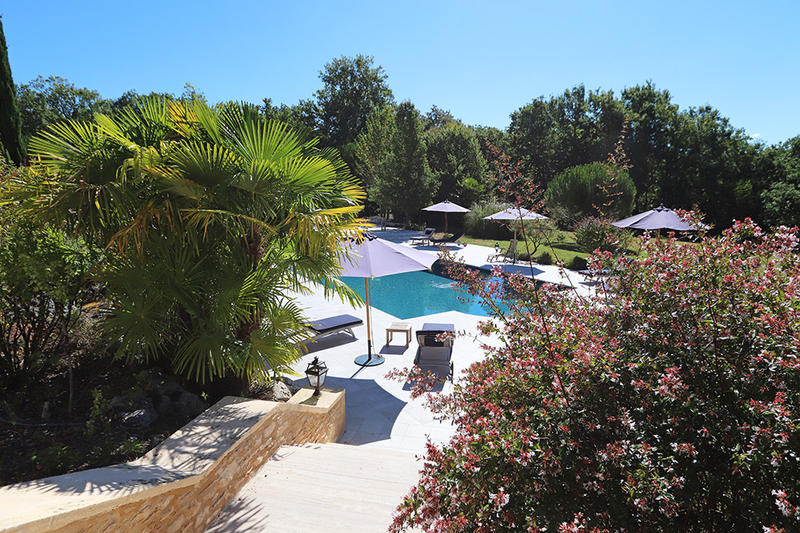 Demeure - 755 m² - 25 pièces