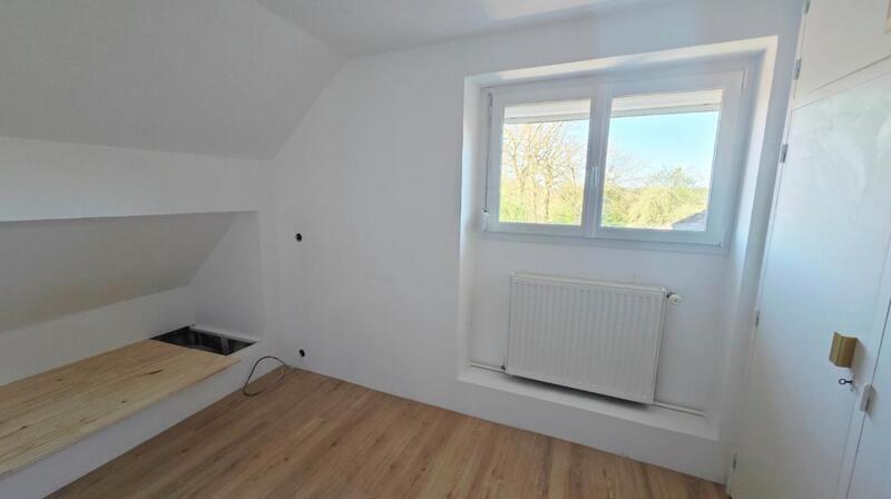 Maison - 210 m² - 10 pièces